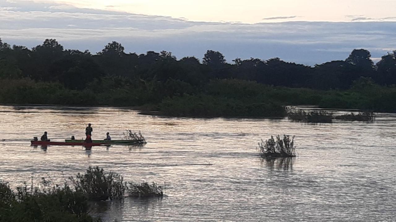 Sompong Sunset View Guest House Don Det Luaran gambar