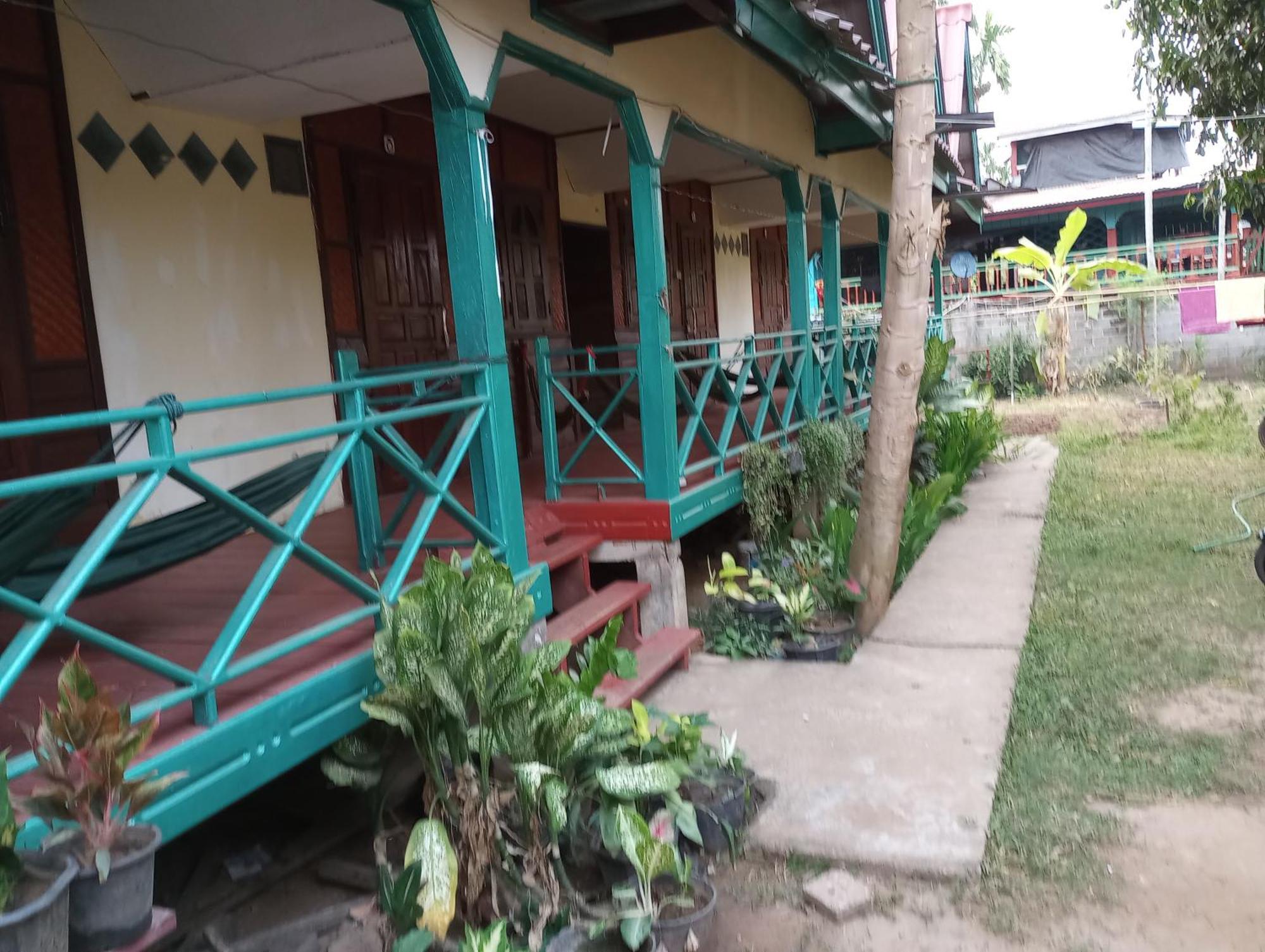 Sompong Sunset View Guest House Don Det Bilik gambar