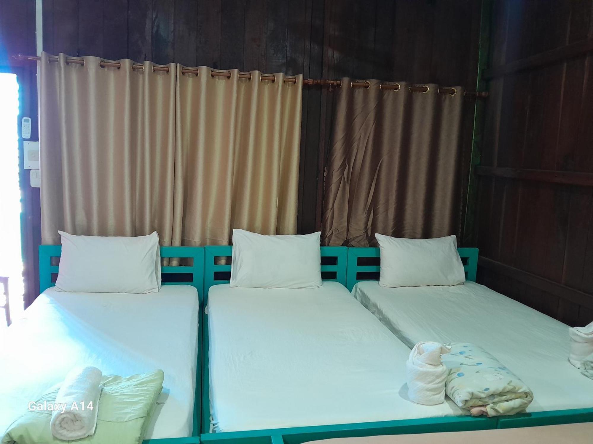 Sompong Sunset View Guest House Don Det Bilik gambar